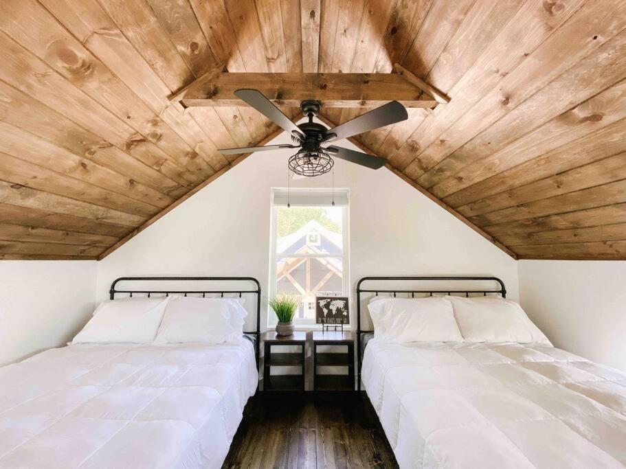 Cozy Smoky Mountain Tiny House Apartment Pigeon Forge Bagian luar foto
