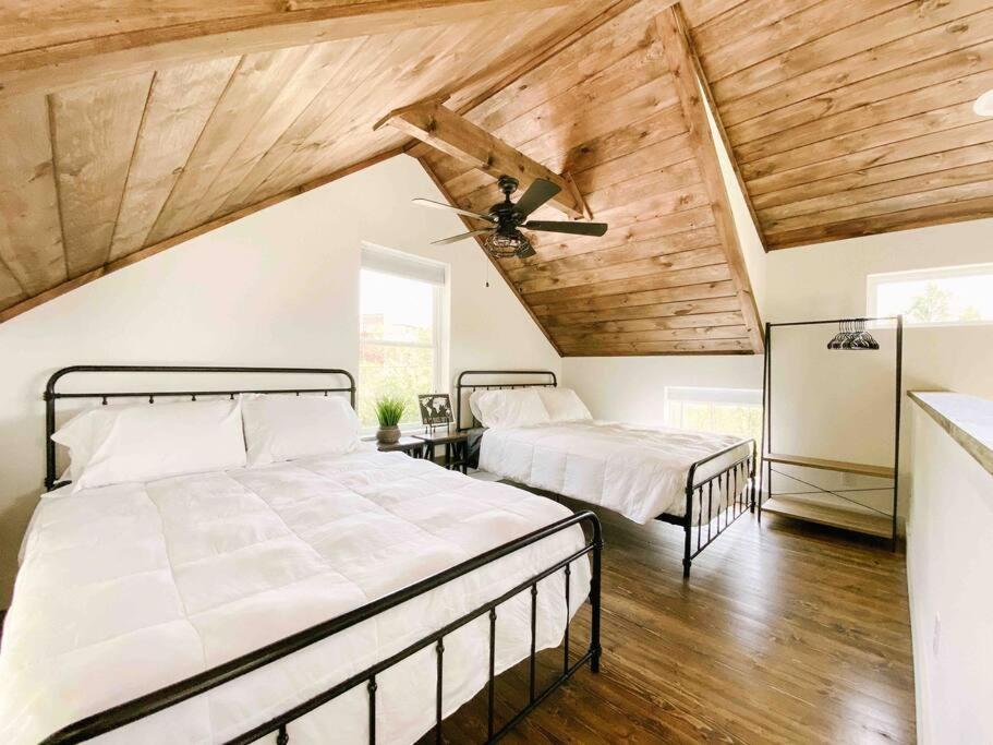 Cozy Smoky Mountain Tiny House Apartment Pigeon Forge Bagian luar foto
